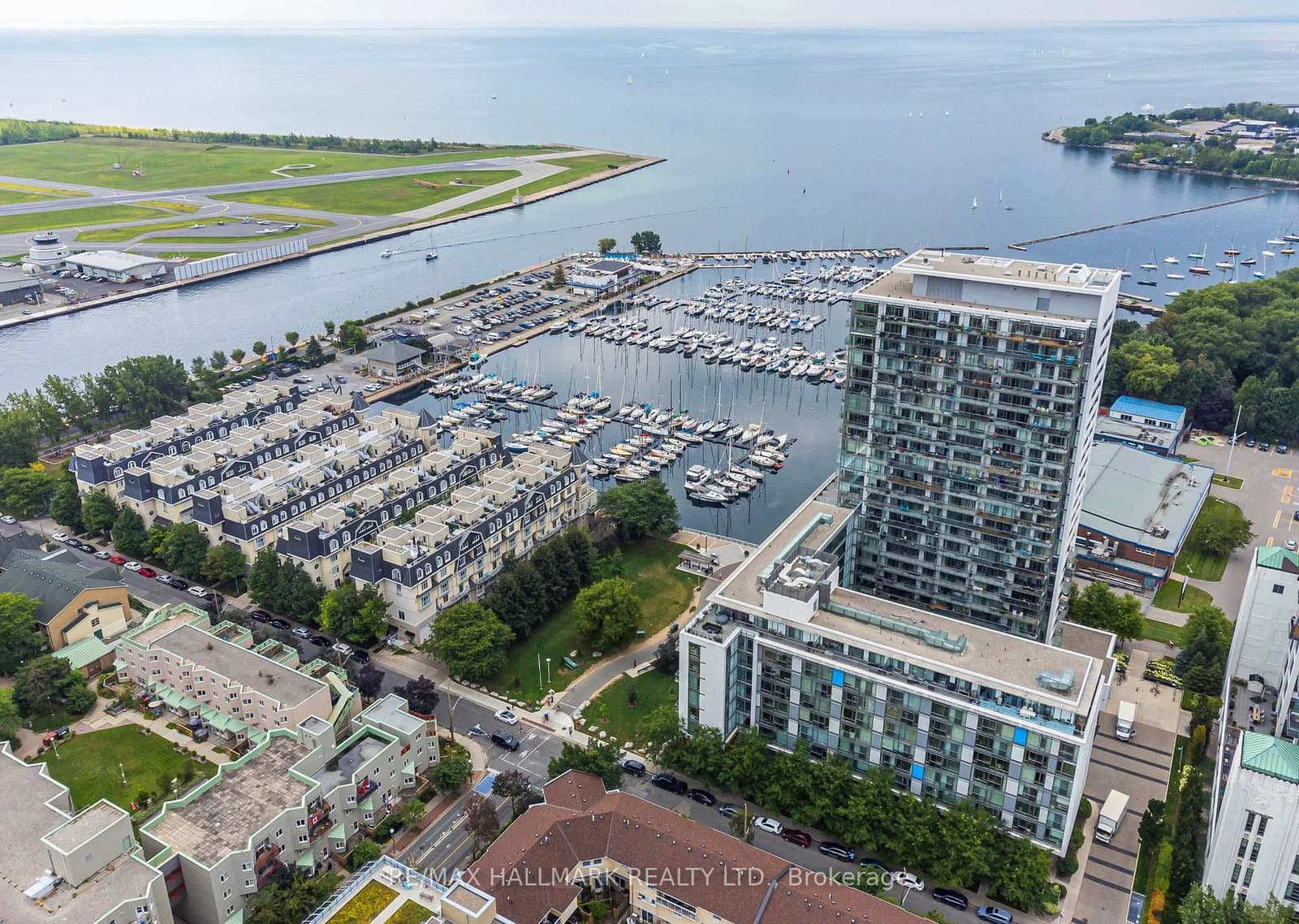 90 Stadium Road, Unit 919 - Image 1