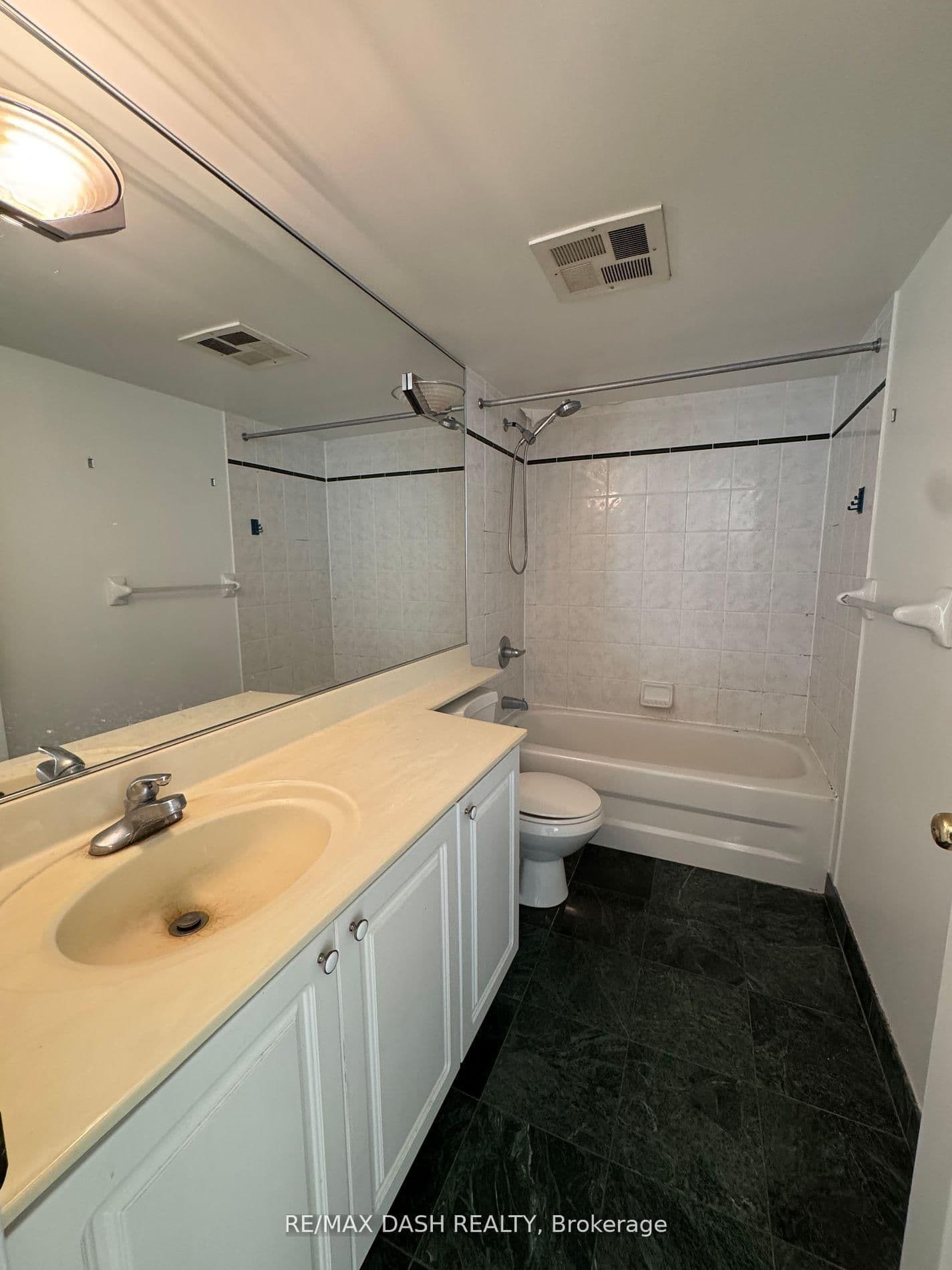 109 Front Street E, Unit 1113 thumbnail 10