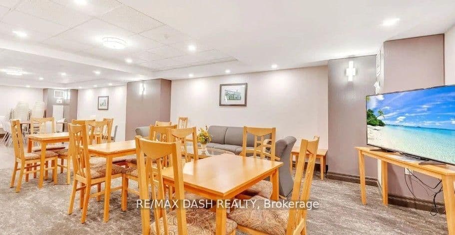 109 Front Street E, Unit 1113 thumbnail 15
