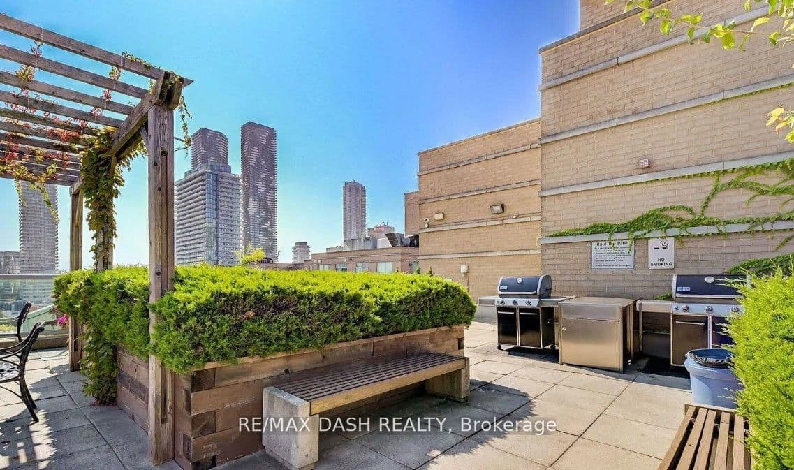 109 Front Street E, Unit 1113 thumbnail 16