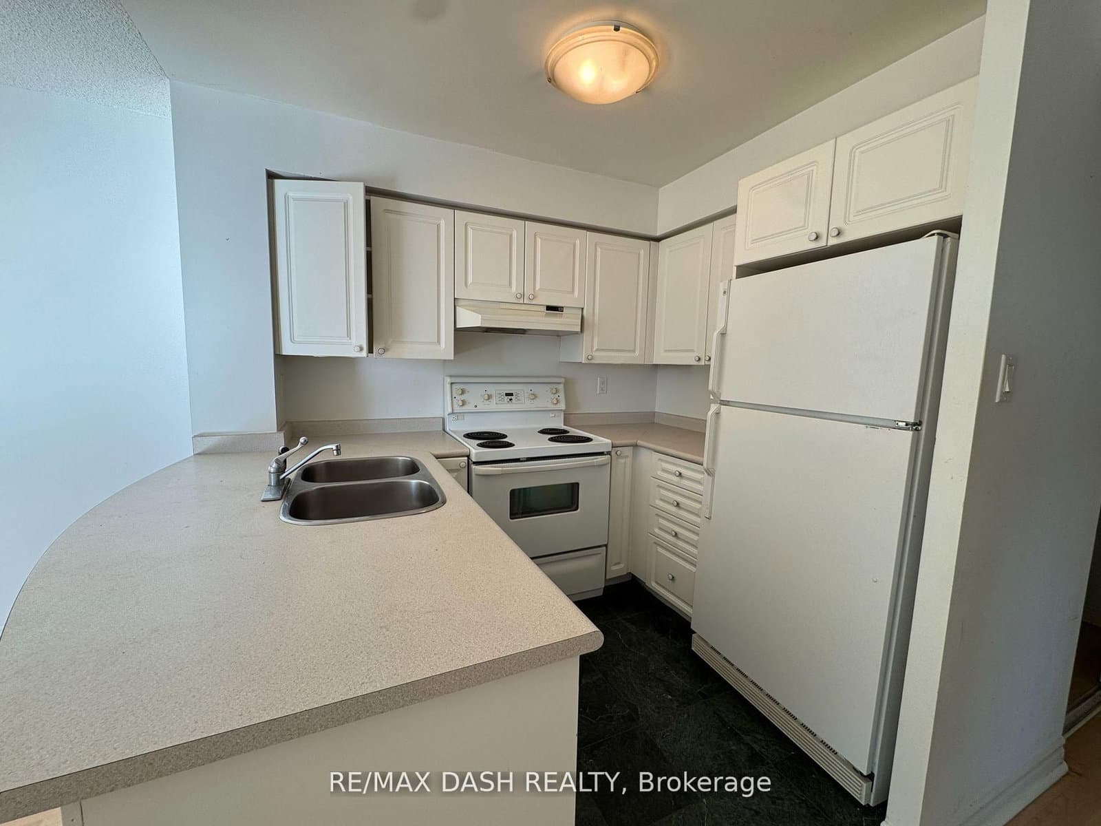 109 Front Street E, Unit 1113 thumbnail 7