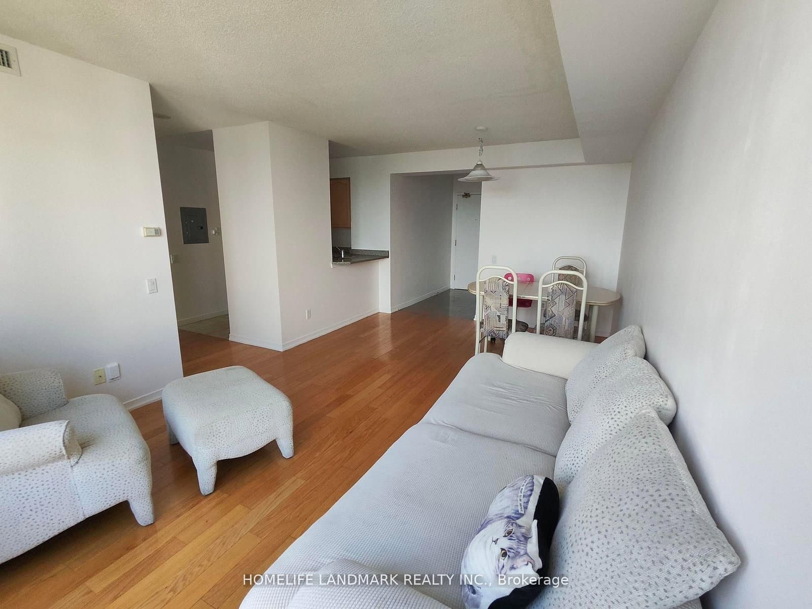 8 Hillcrest Avenue, Unit 1711 - Image 1