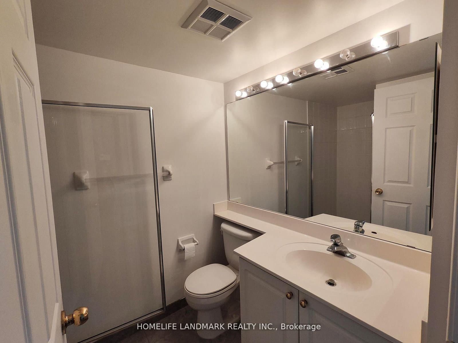 8 Hillcrest Avenue, Unit 1711 thumbnail 12