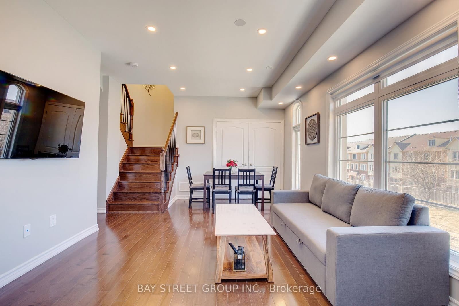 37 Drewry Avenue, Unit 3 thumbnail 10