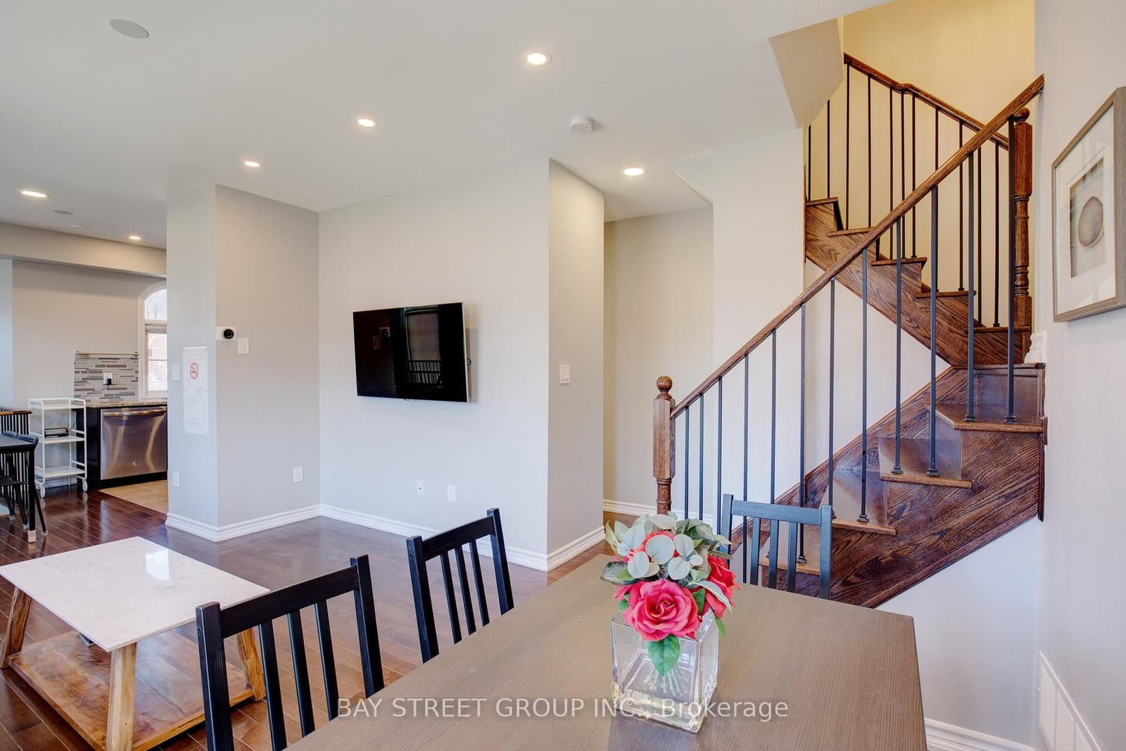 37 Drewry Avenue, Unit 3 thumbnail 15