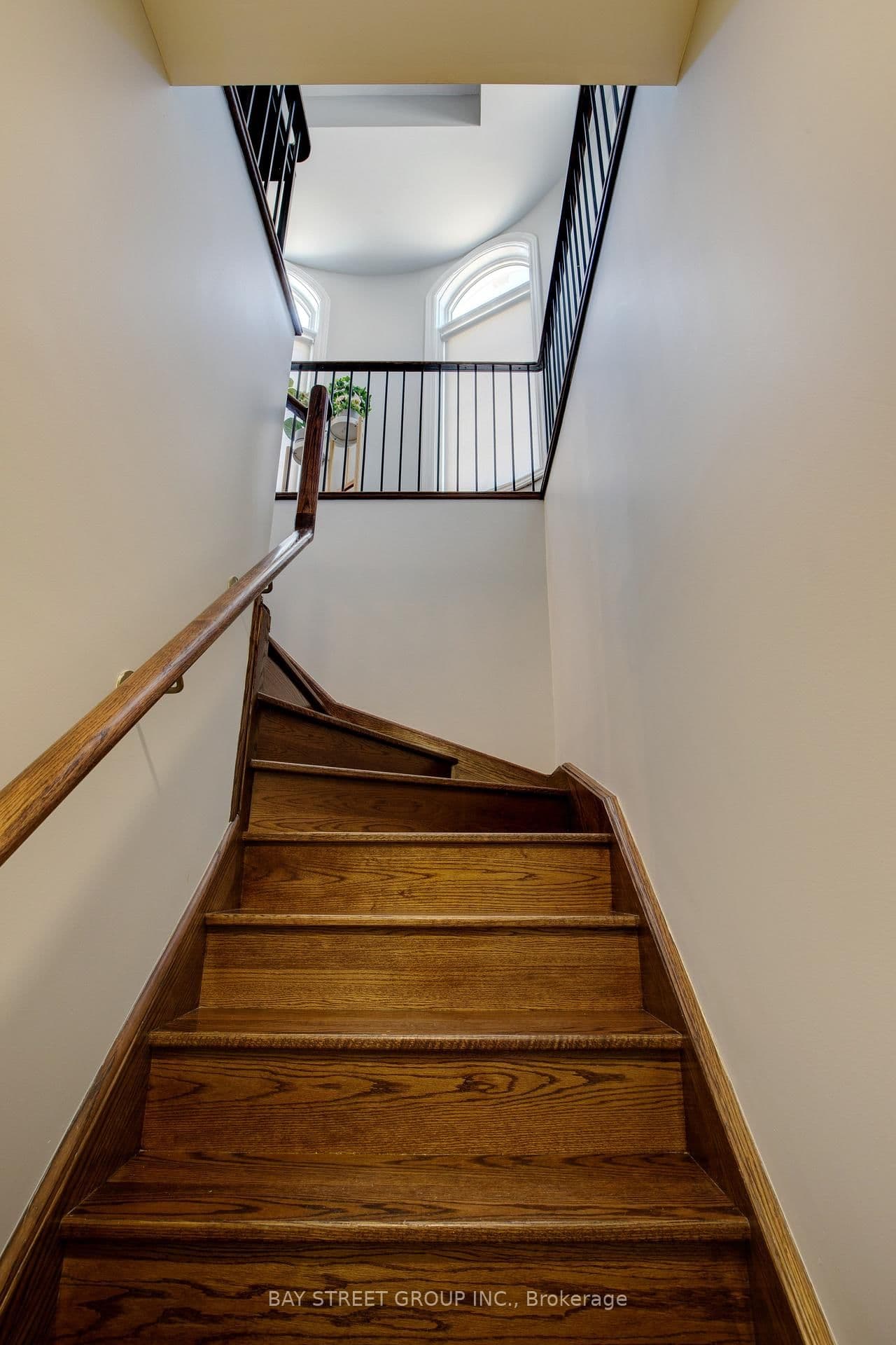 37 Drewry Avenue, Unit 3 thumbnail 4