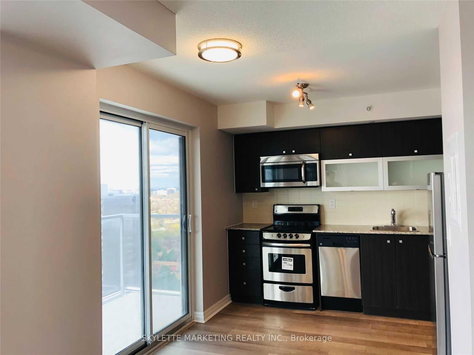 275 Yorkland Road, Unit 2203 thumbnail 3