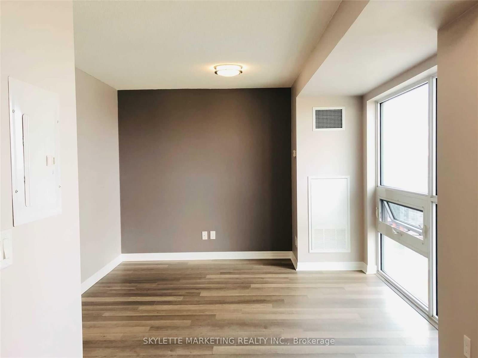 275 Yorkland Road, Unit 2203 thumbnail 5