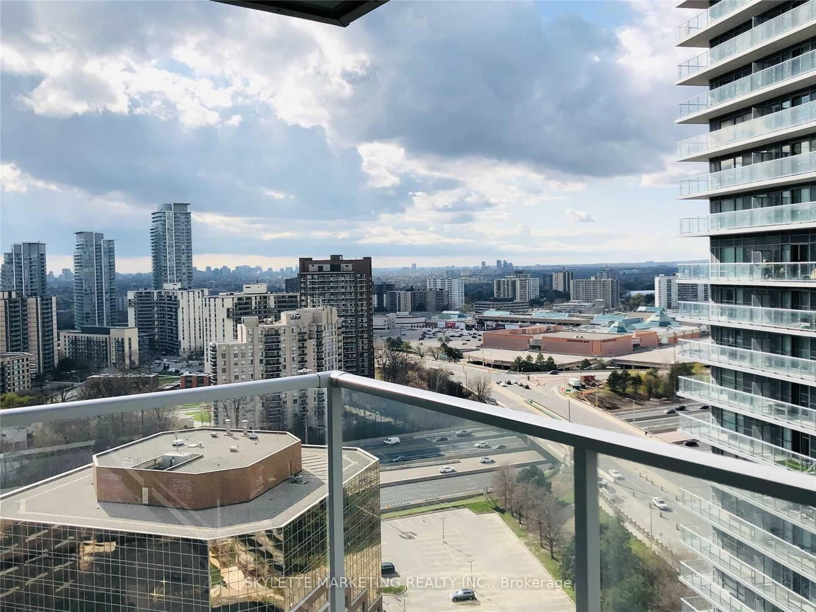 275 Yorkland Road, Unit 2203 thumbnail 8