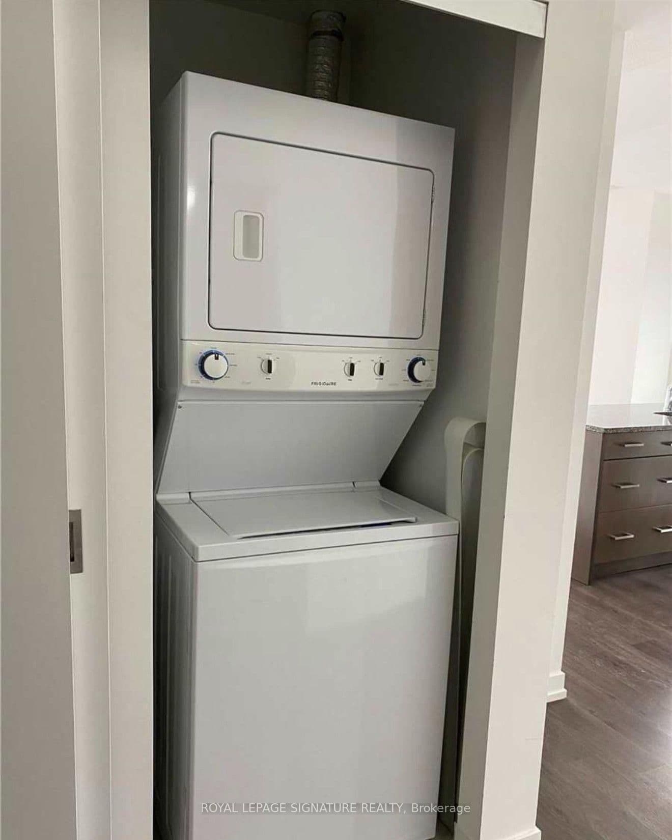 89 Dunfield Avenue, Unit 2610 thumbnail 14