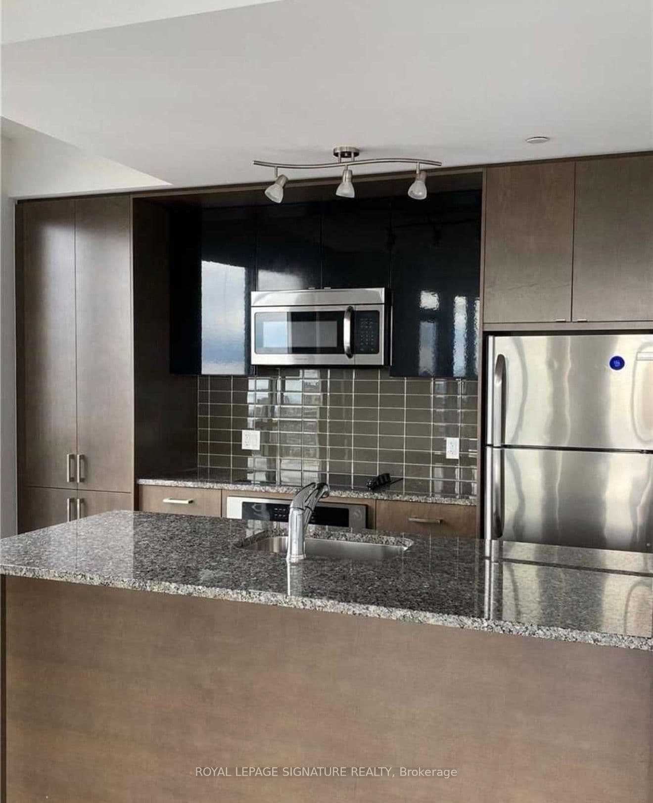 89 Dunfield Avenue, Unit 2610 thumbnail 6