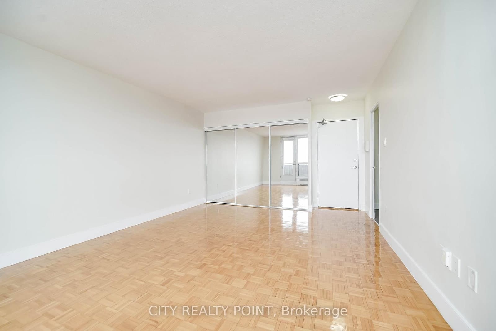 666 Spadina Avenue, Unit 1007 thumbnail 6