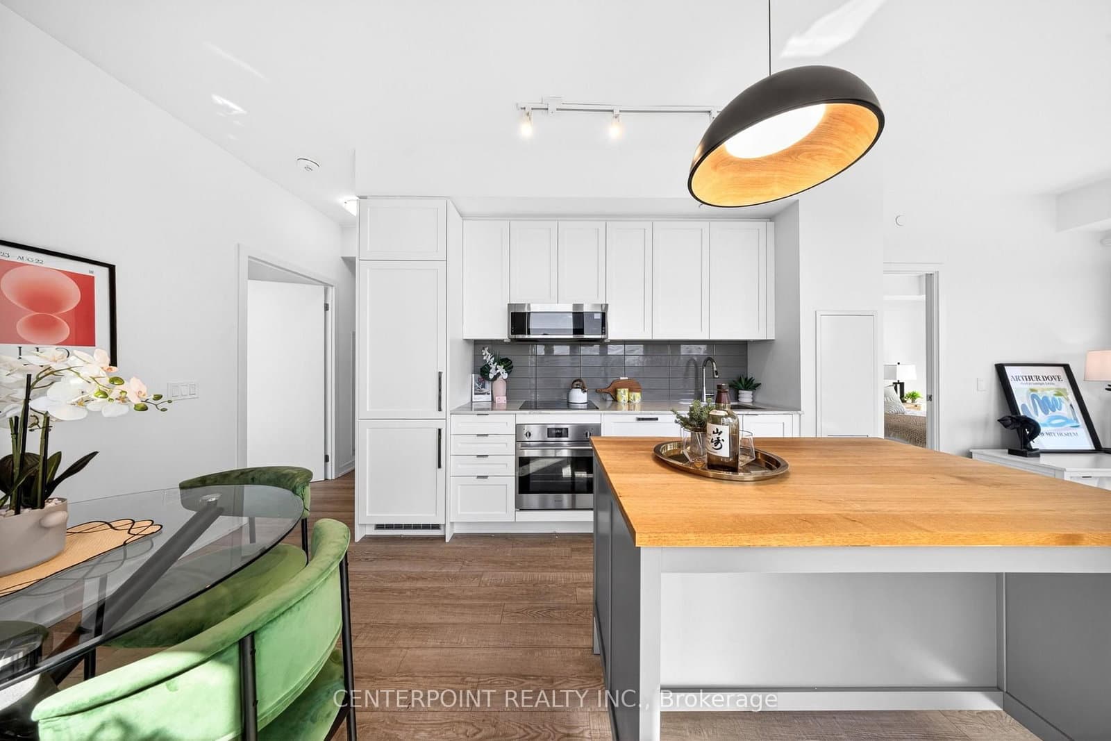 250 Lawrence Avenue W, Unit 519 thumbnail 4