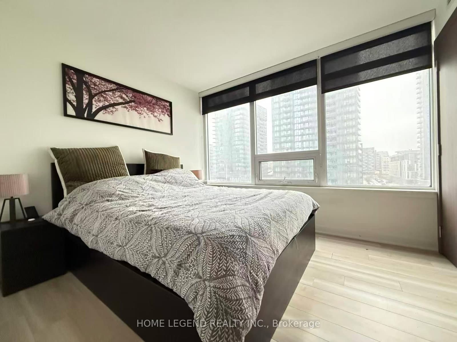 17 Bathurst Street, Unit 710 thumbnail 6