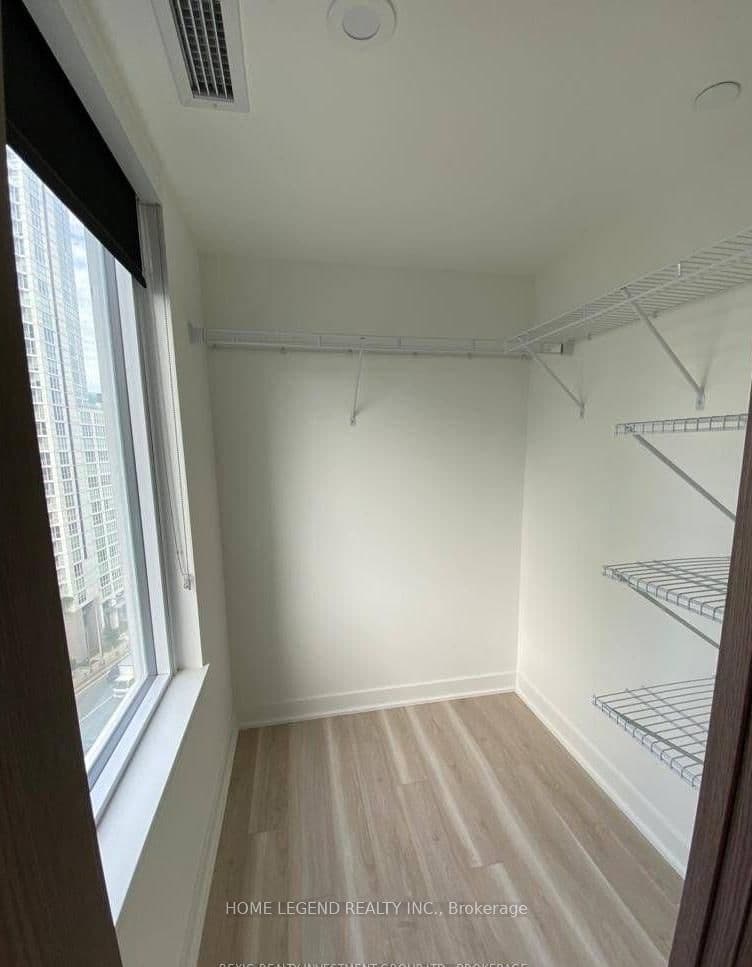 17 Bathurst Street, Unit 710 thumbnail 7