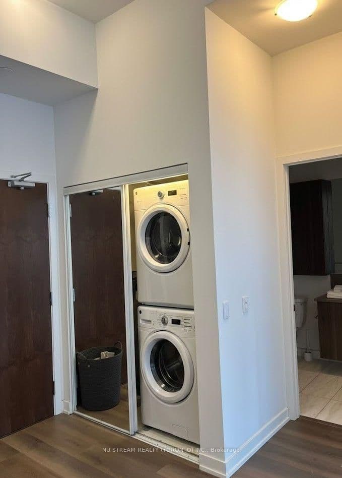 38 Iannuzzi Street, Unit 207 thumbnail 14
