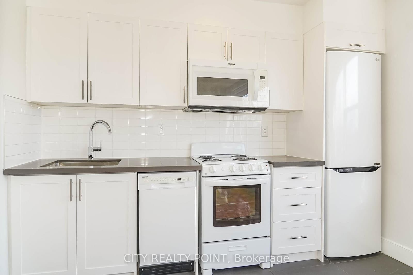 1545 Bathurst Street, Unit 202 thumbnail 9
