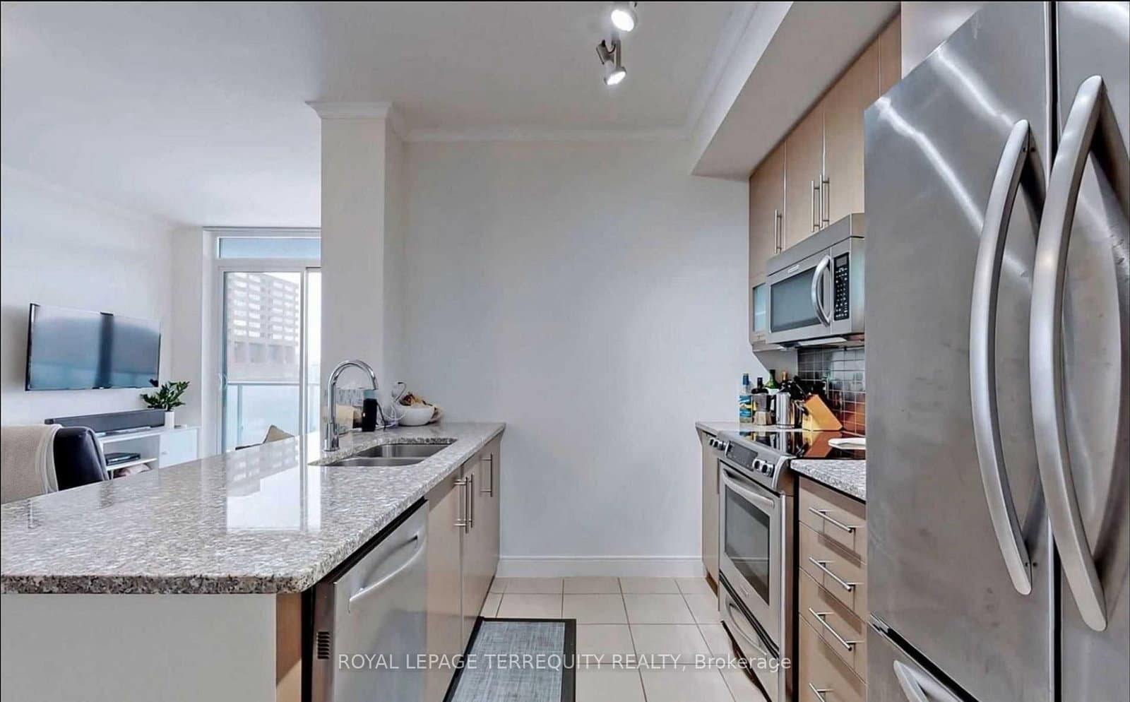 825 Church Street, Unit 1502 thumbnail 9