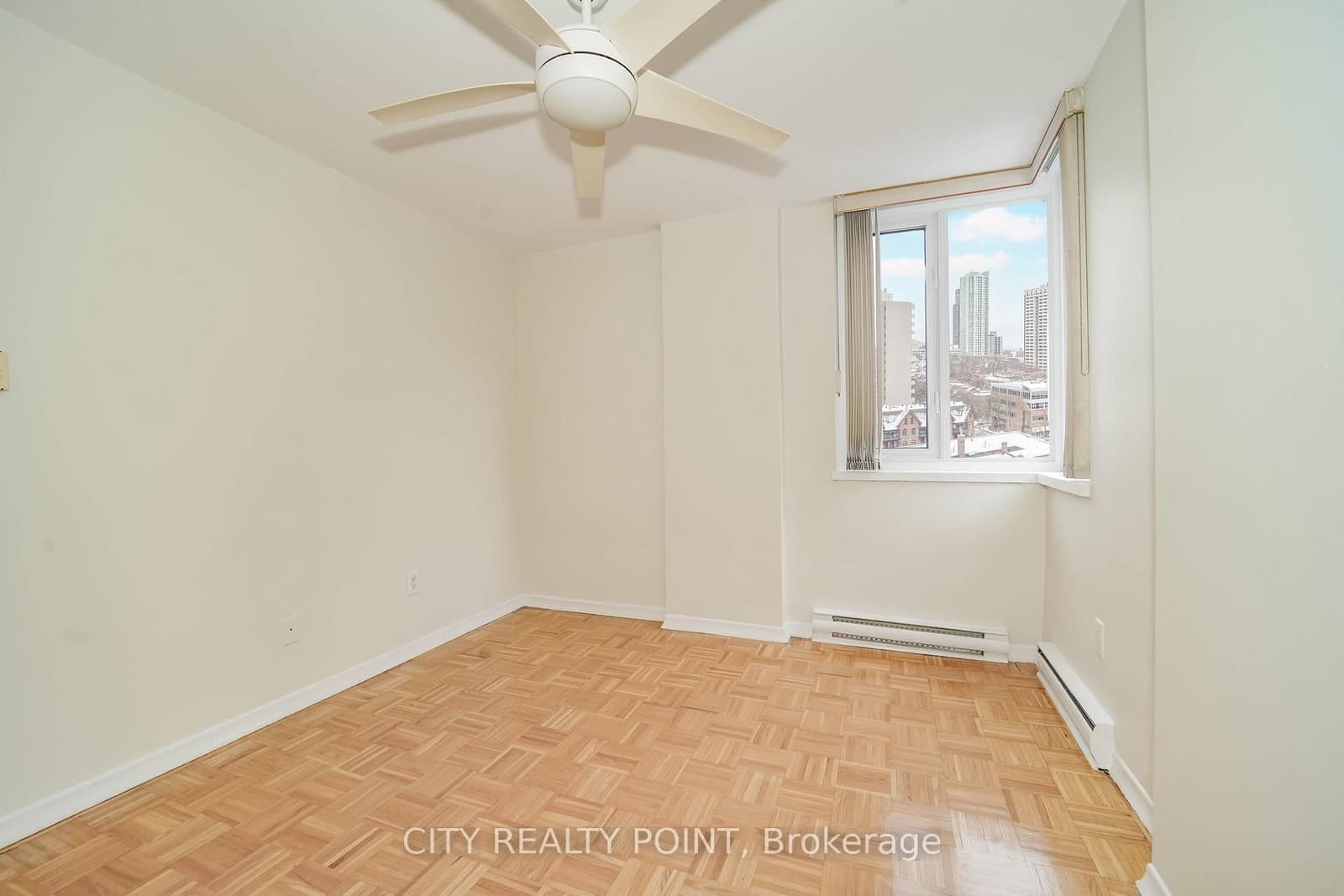 55 Isabella Street, Unit 906 thumbnail 8