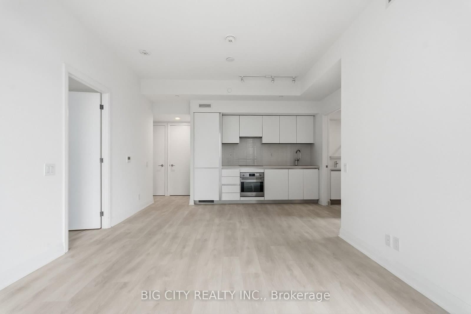 25 Frederick Todd Way, Unit 1004 thumbnail 12