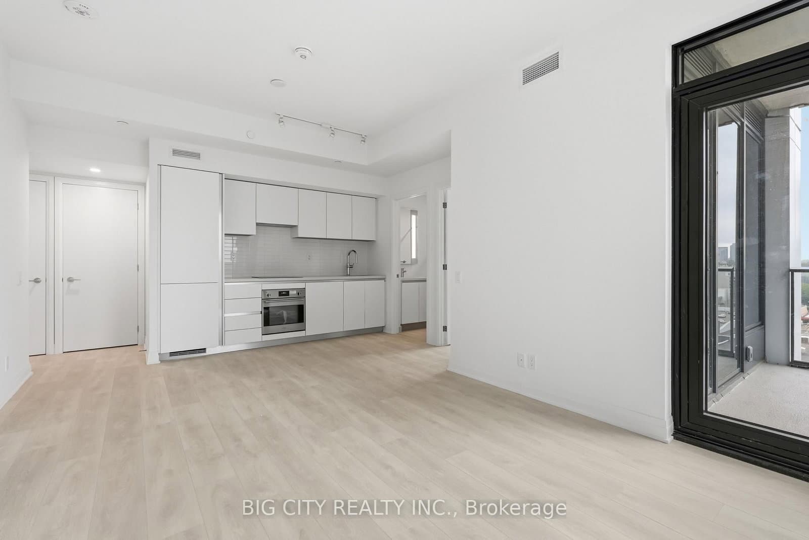 25 Frederick Todd Way, Unit 1004 thumbnail 13