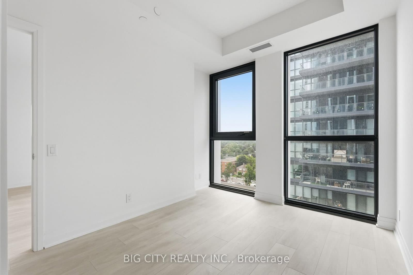 25 Frederick Todd Way, Unit 1004 thumbnail 19