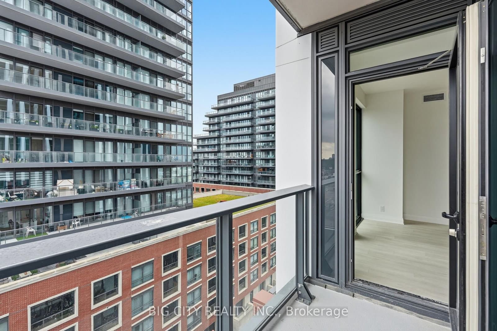25 Frederick Todd Way, Unit 1004 thumbnail 23