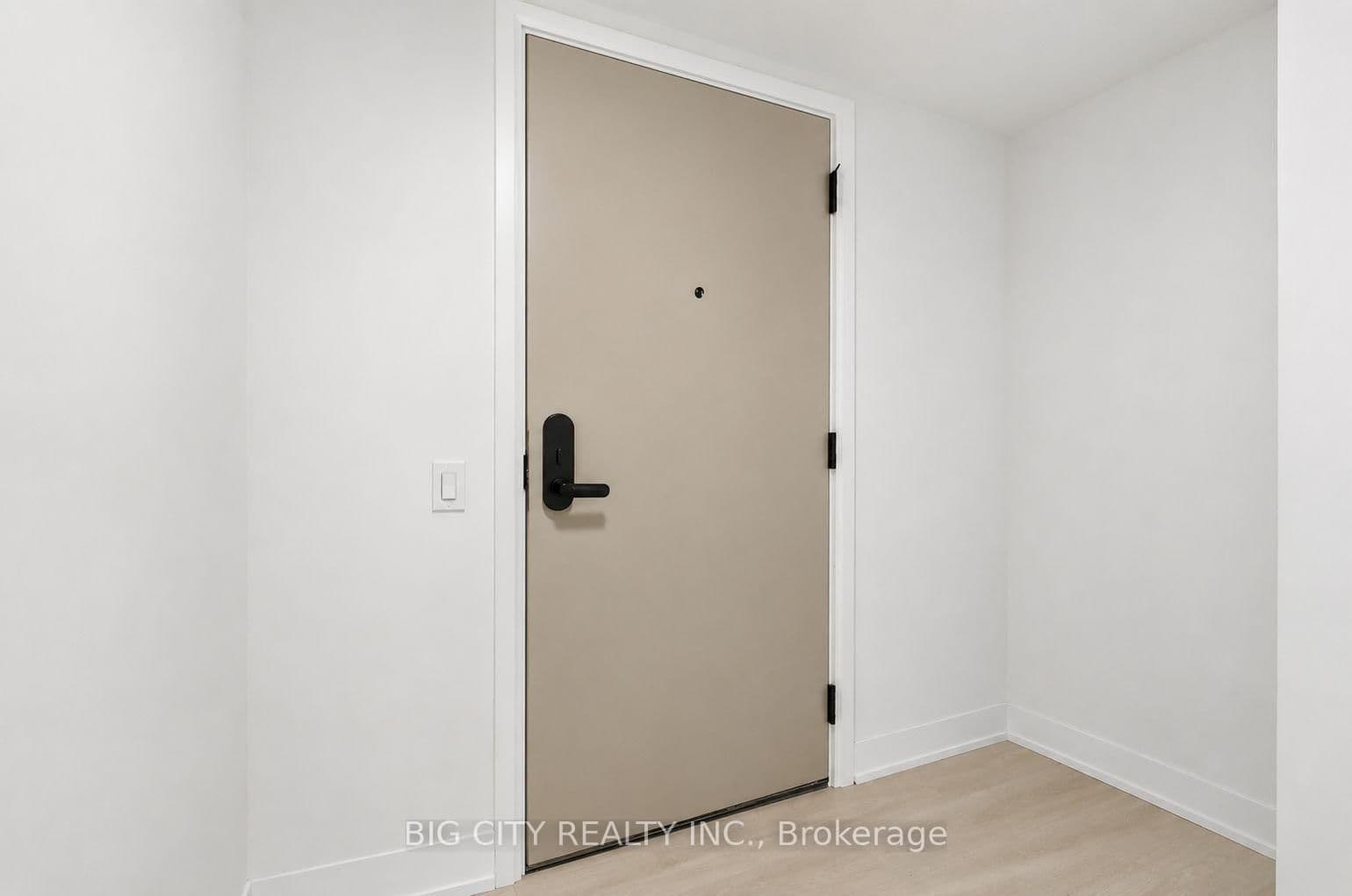 25 Frederick Todd Way, Unit 1004 thumbnail 3