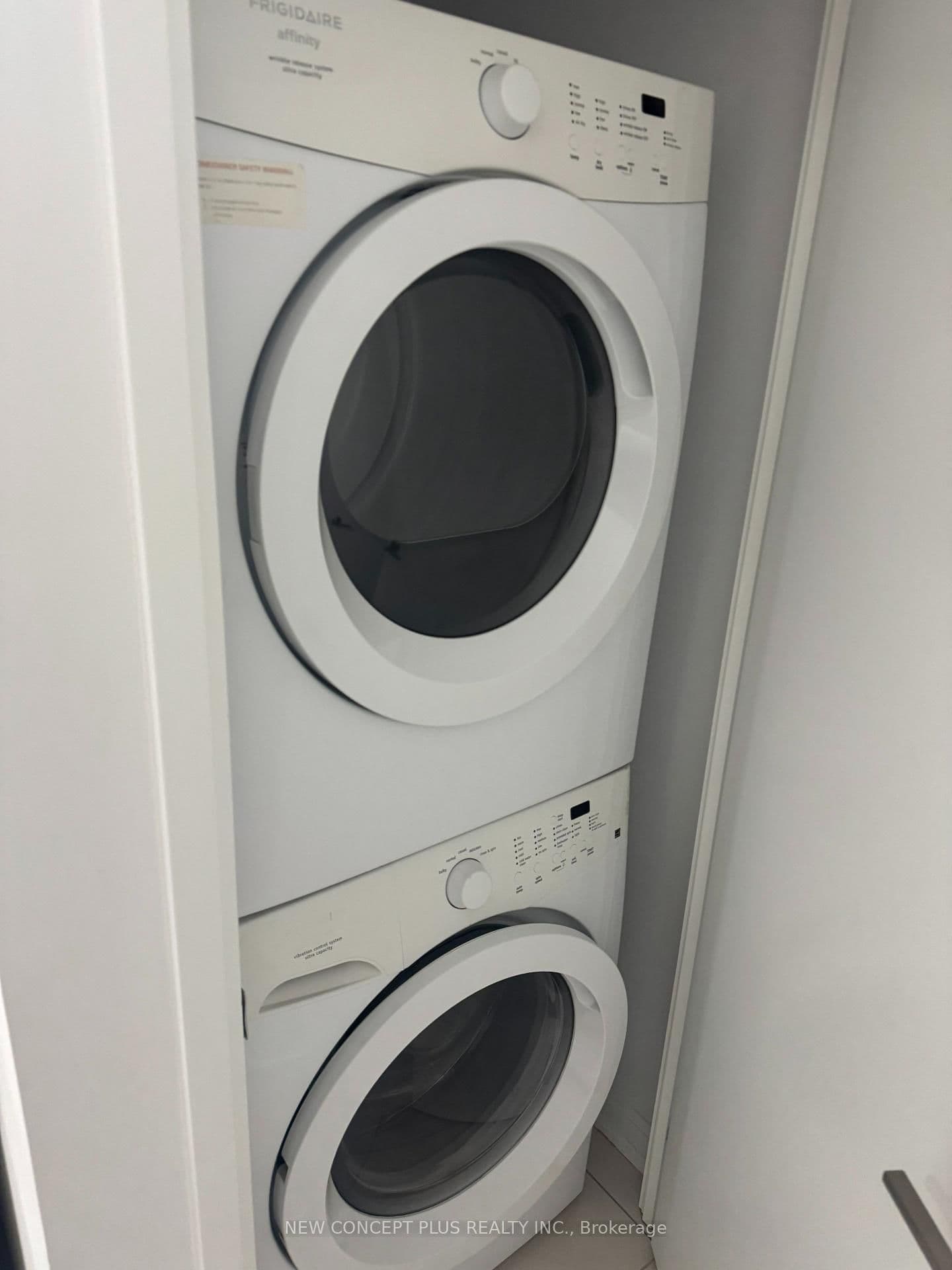 9 Bogert Avenue, Unit 2804 thumbnail 11