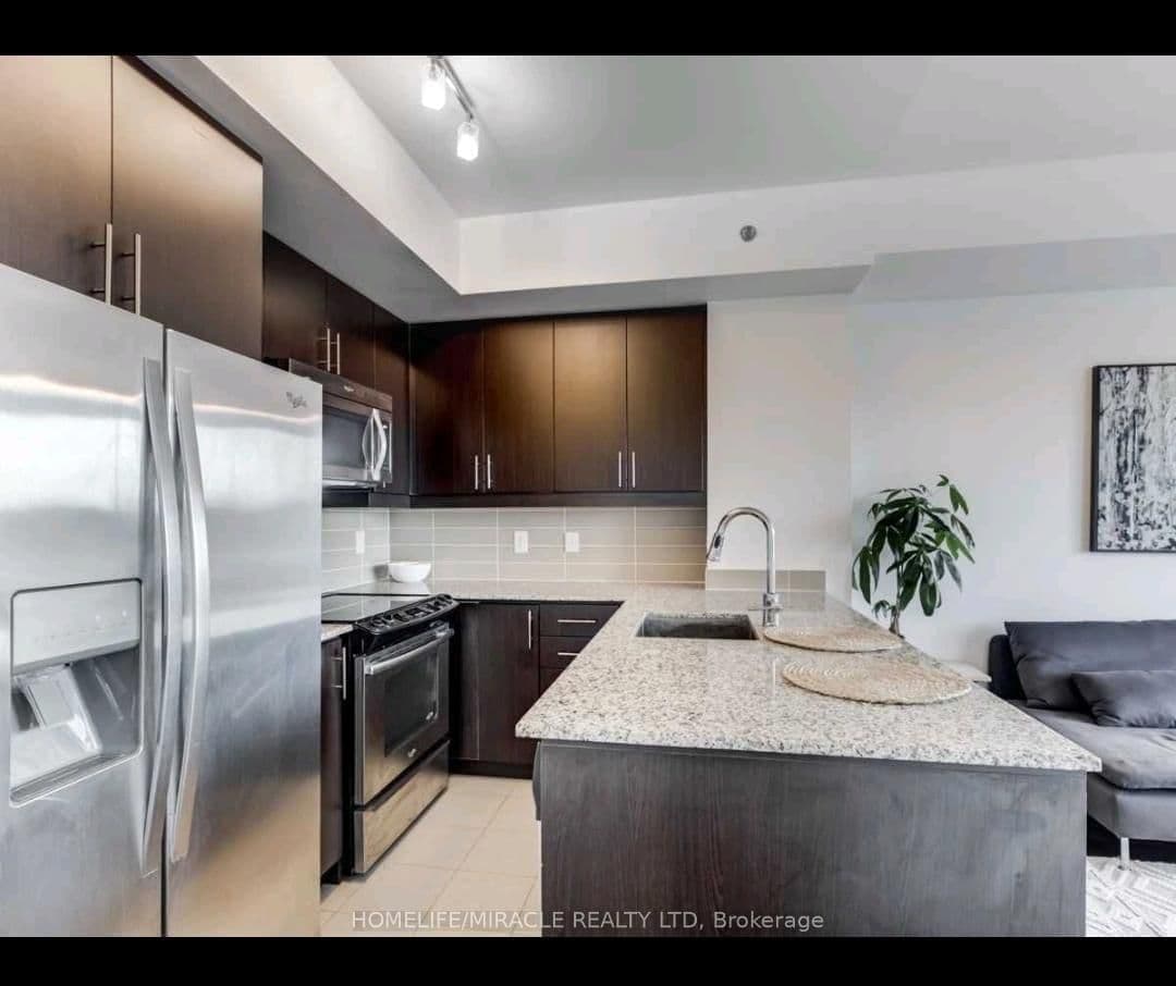 2756 Old Leslie Street, Unit 319 thumbnail 6
