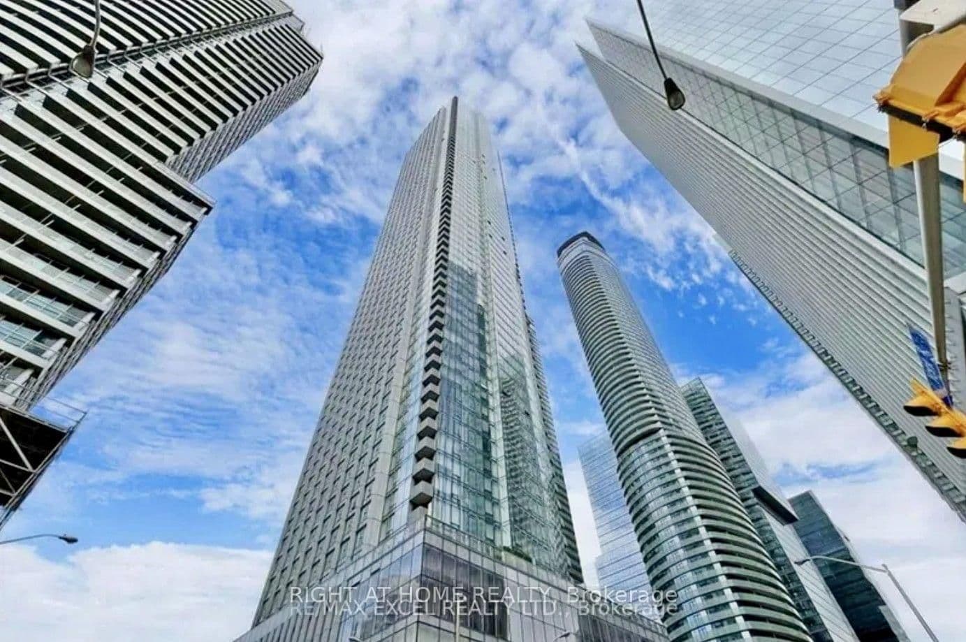 10 York Street, Unit 3213 thumbnail 2