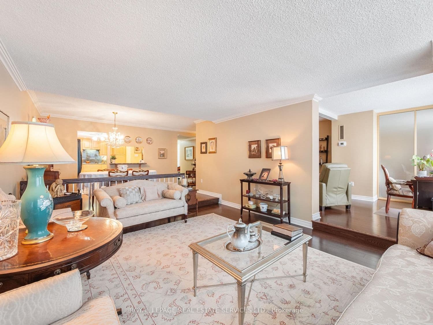 131 Beecroft Road, Unit 1404 thumbnail 15