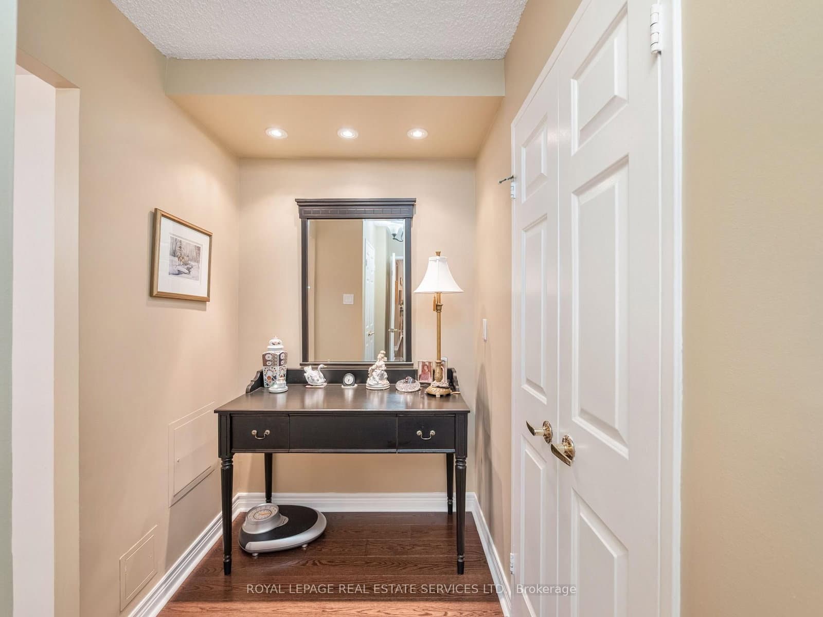 131 Beecroft Road, Unit 1404 thumbnail 19