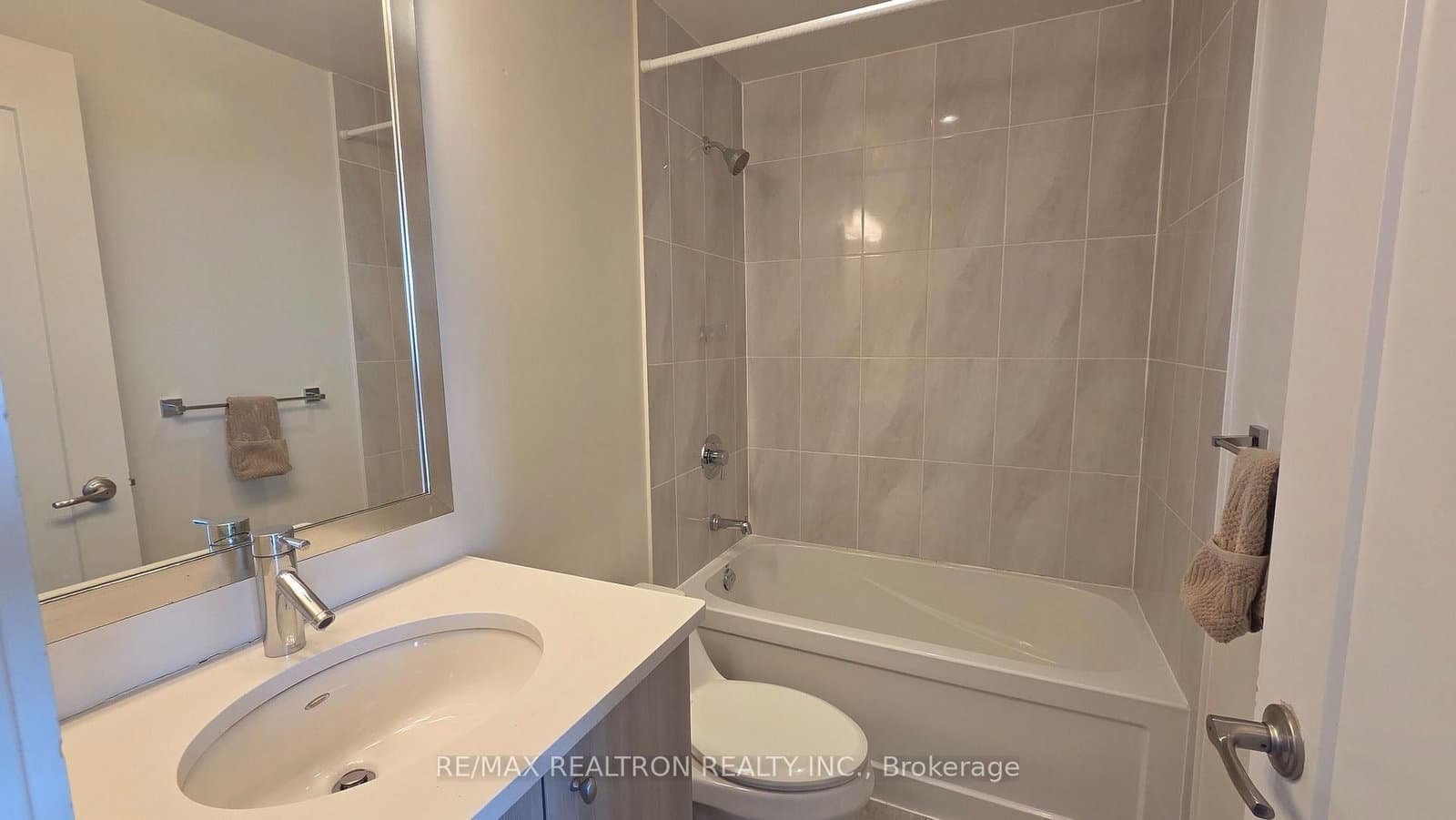 825 Church Street, Unit 1105 thumbnail 15