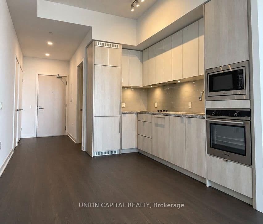 115 Blue Jays Way, Unit 4907 thumbnail 2