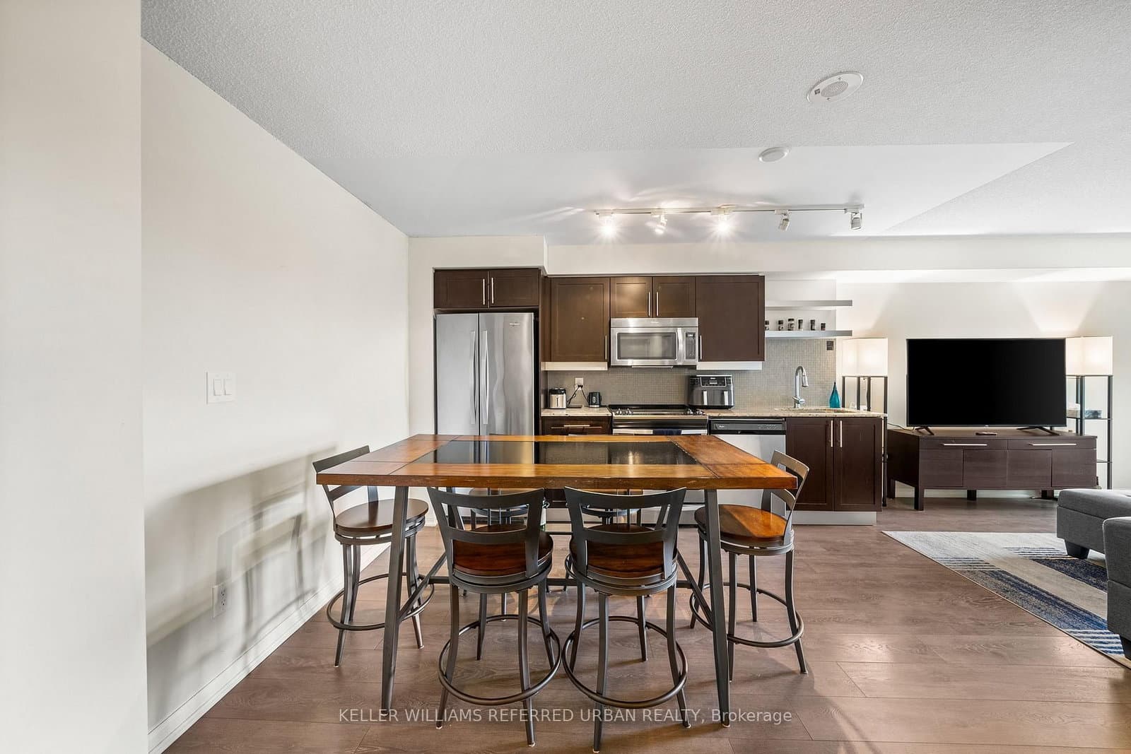 400 Adelaide Street E, Unit 1022 thumbnail 4