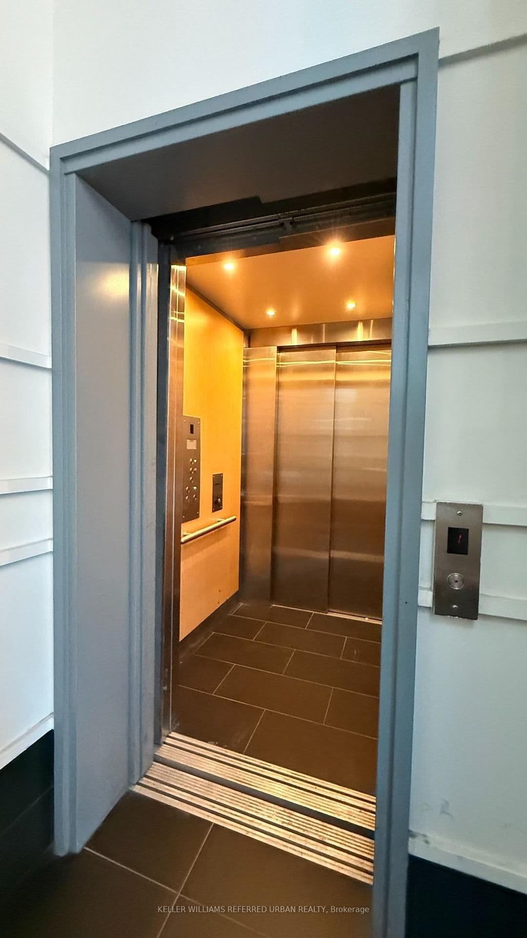 373 King Street W, Unit 301 thumbnail 7