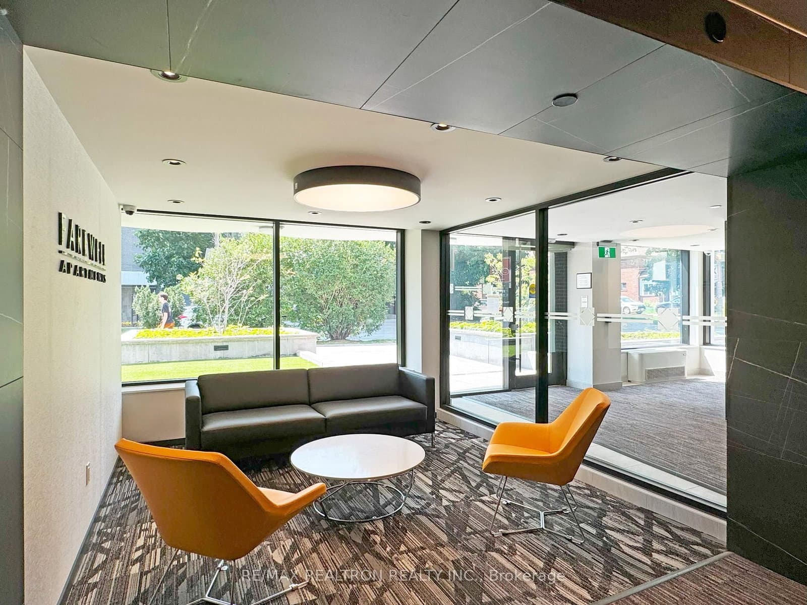 11 Walmer Road, Unit 301 thumbnail 13