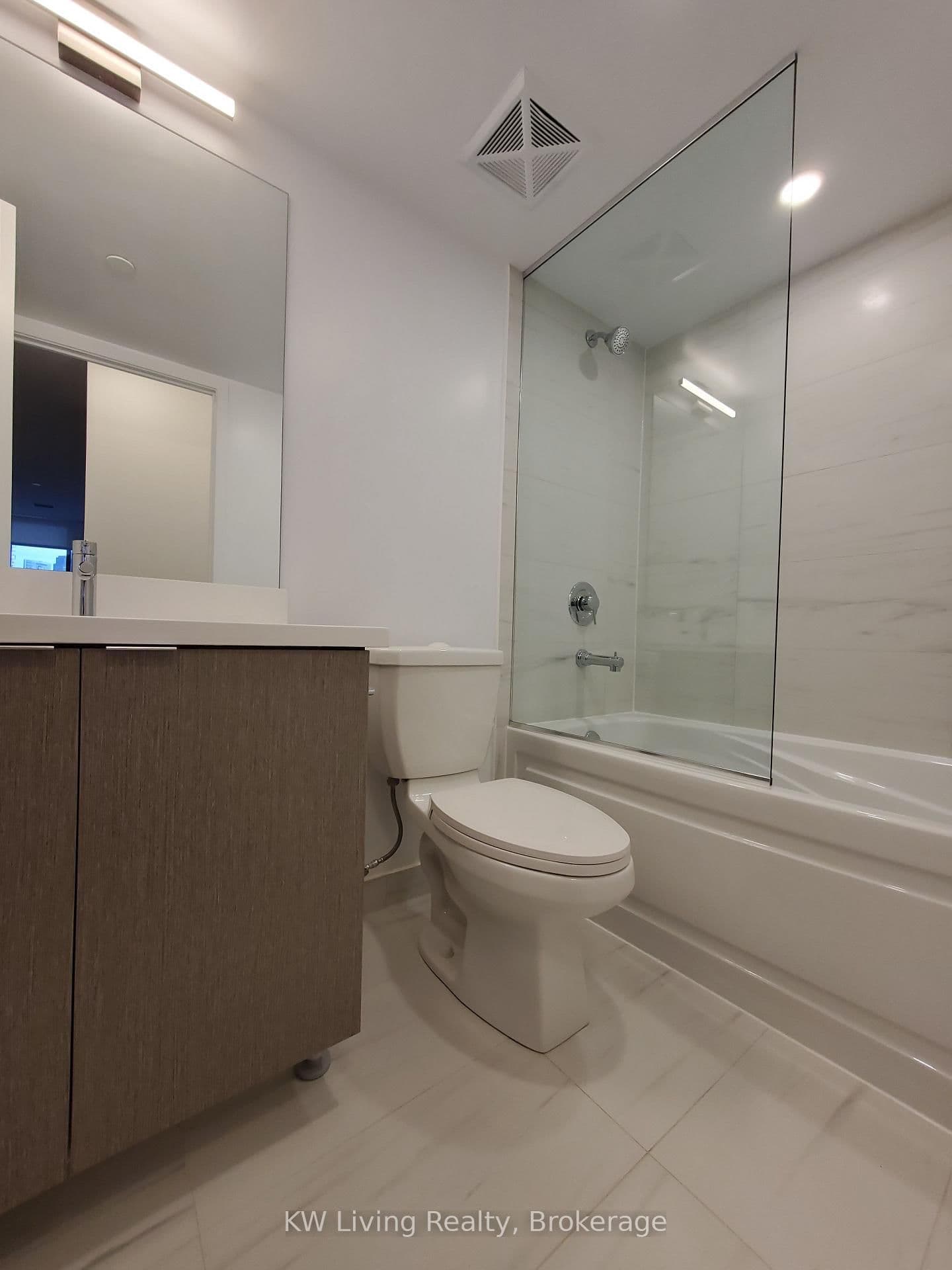 219 Dundas Street E, Unit Ph106 thumbnail 12
