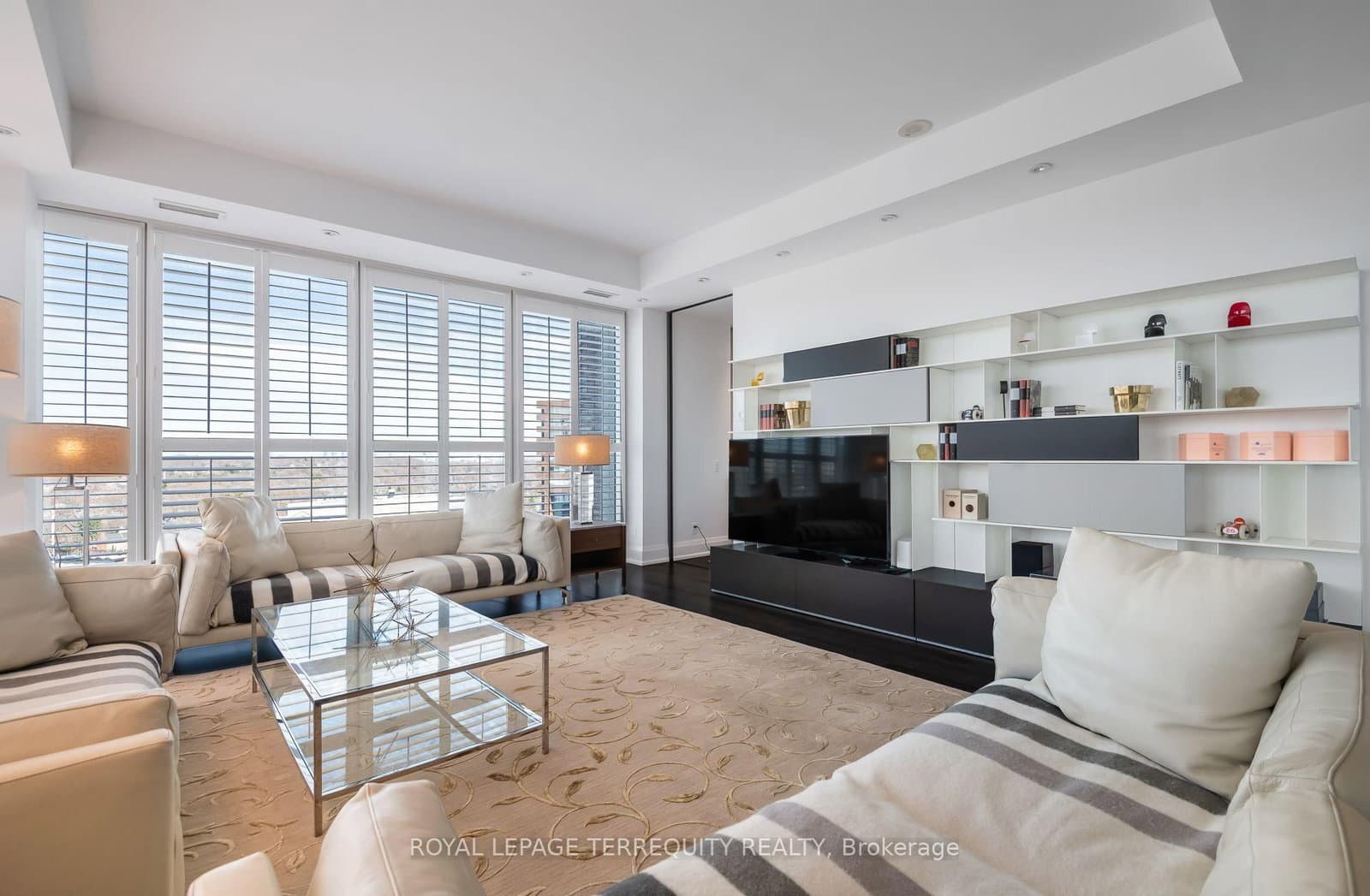 88 Davenport Road, Unit 1704 thumbnail 13