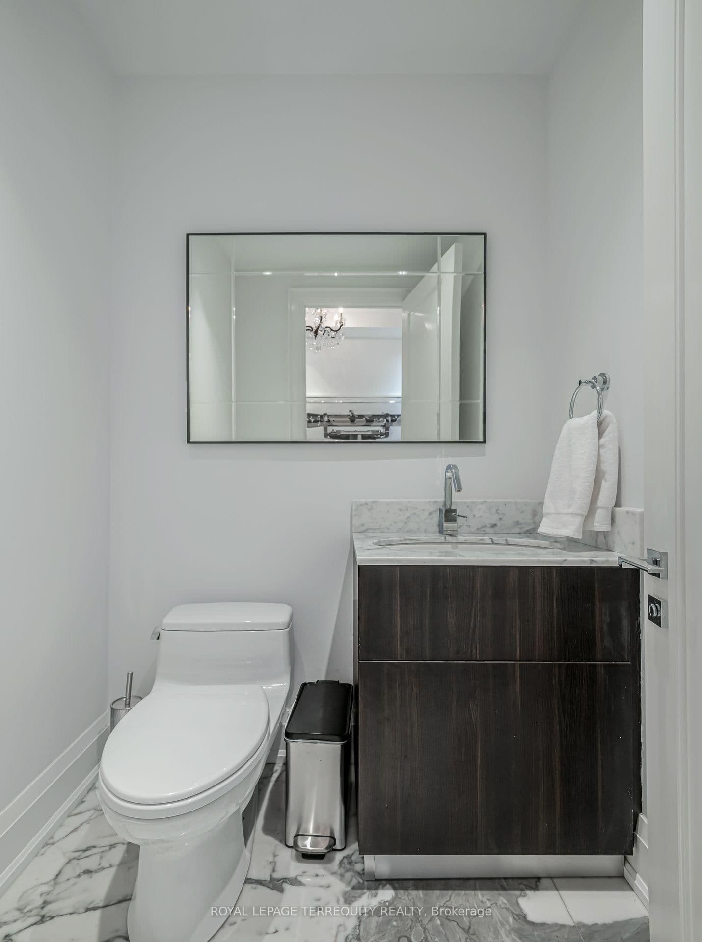 88 Davenport Road, Unit 1704 thumbnail 35