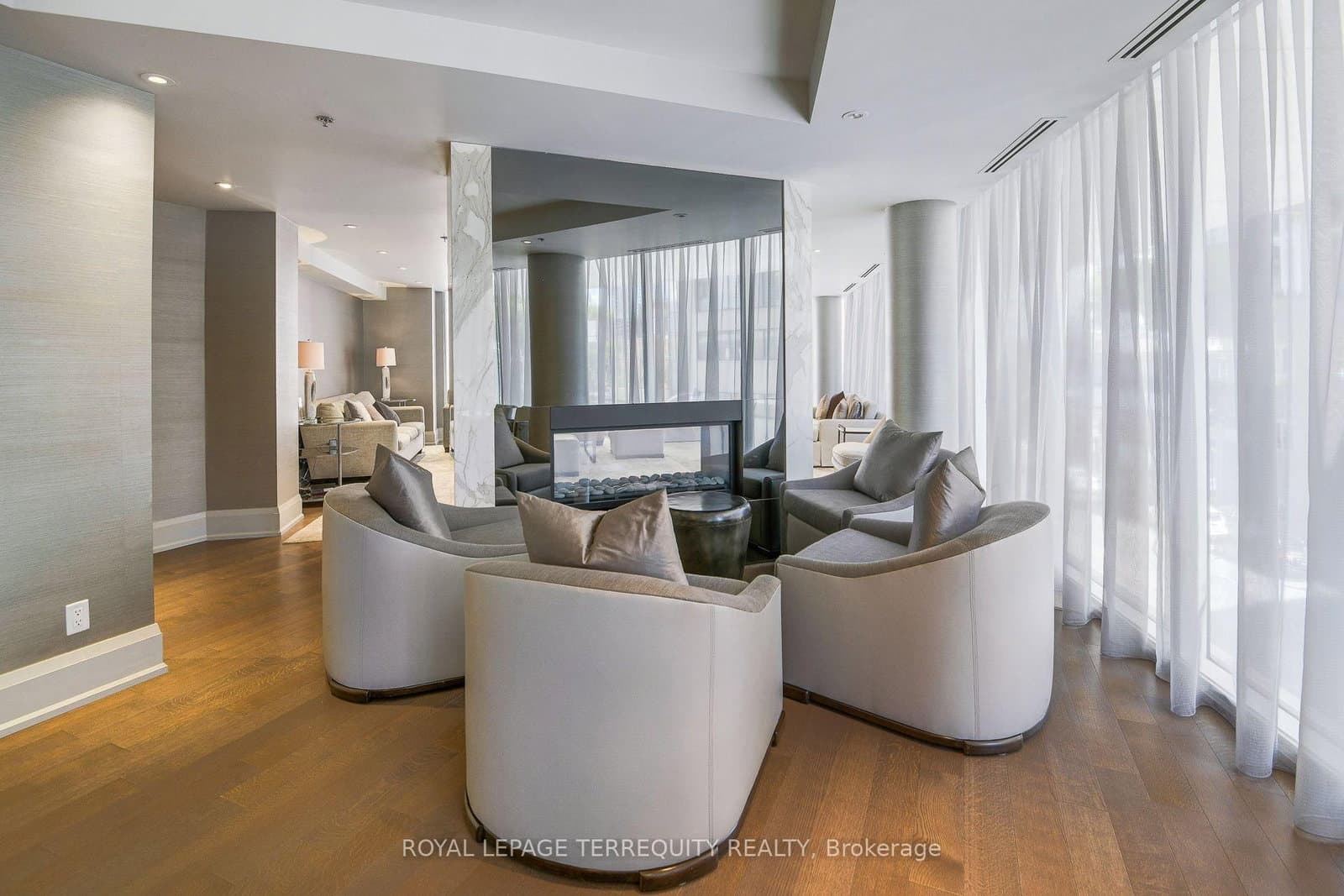 88 Davenport Road, Unit 1704 thumbnail 38