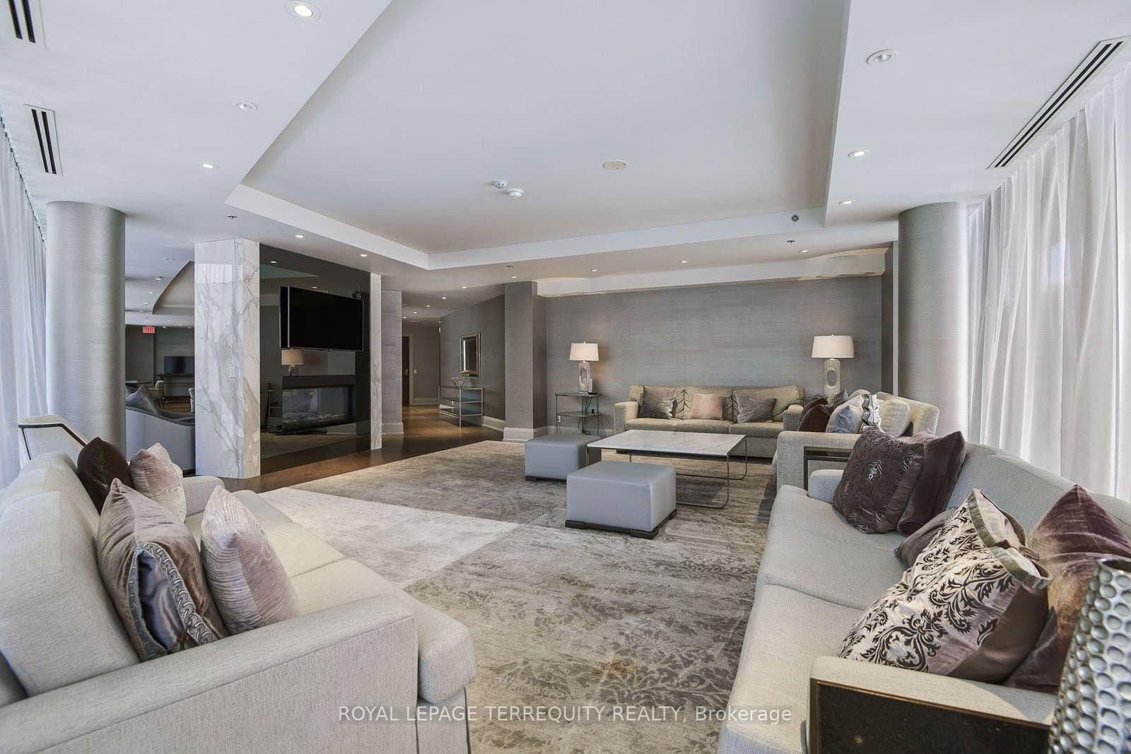 88 Davenport Road, Unit 1704 thumbnail 39