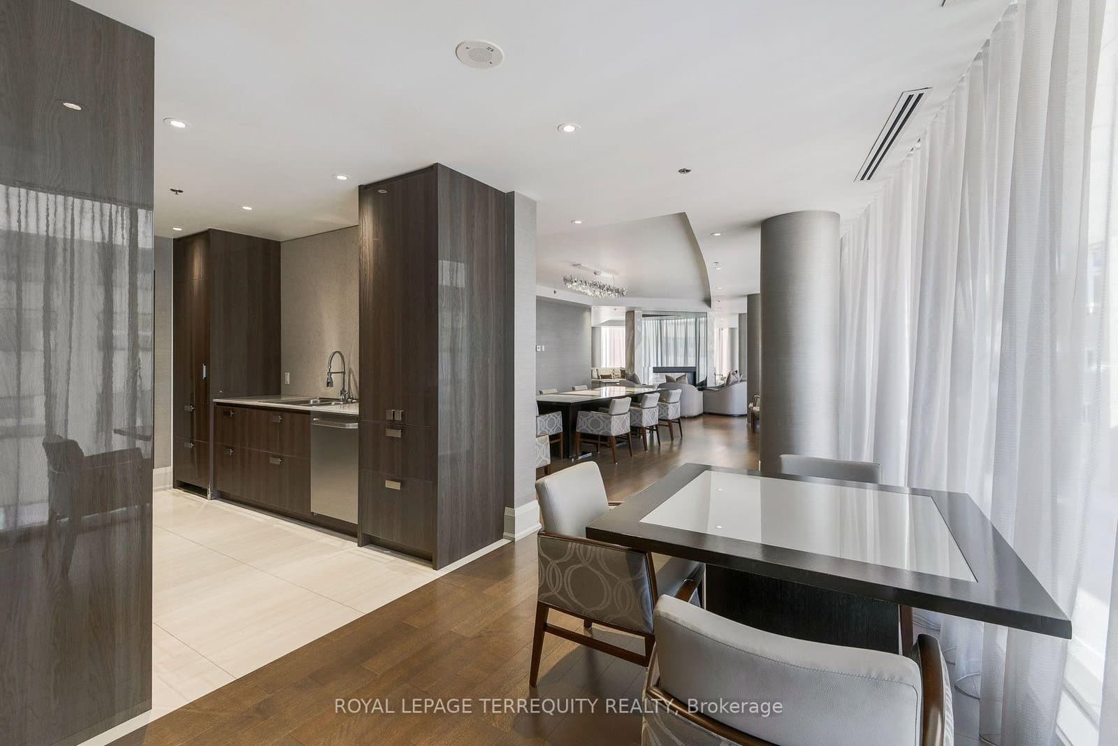 88 Davenport Road, Unit 1704 thumbnail 41