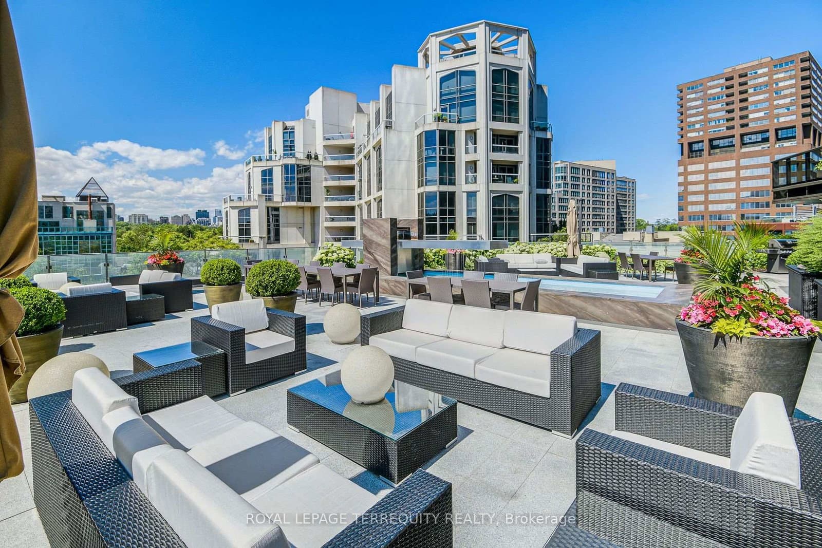 88 Davenport Road, Unit 1704 thumbnail 48
