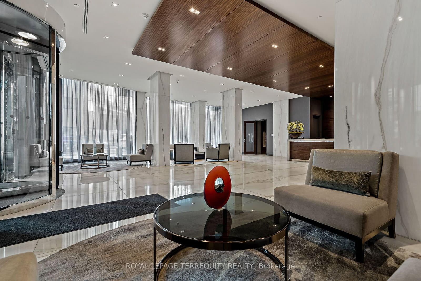 88 Davenport Road, Unit 1704 thumbnail 7