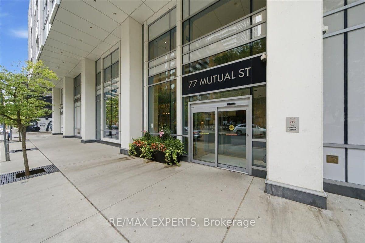 77 Mutual Street, Unit 401 thumbnail 5