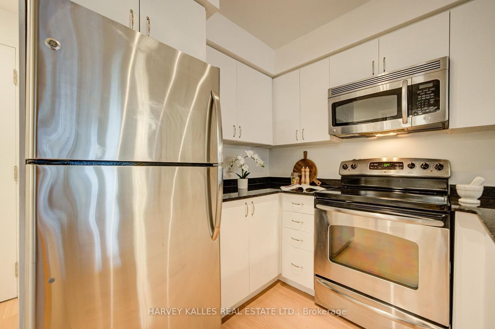 2191 Yonge Street, Unit 504 thumbnail 17