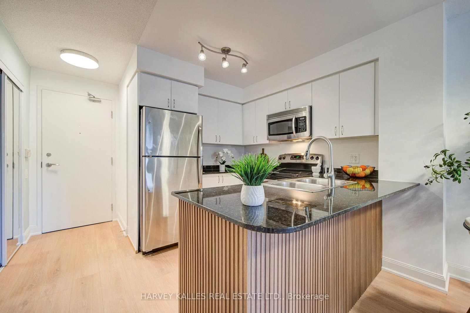 2191 Yonge Street, Unit 504 thumbnail 19