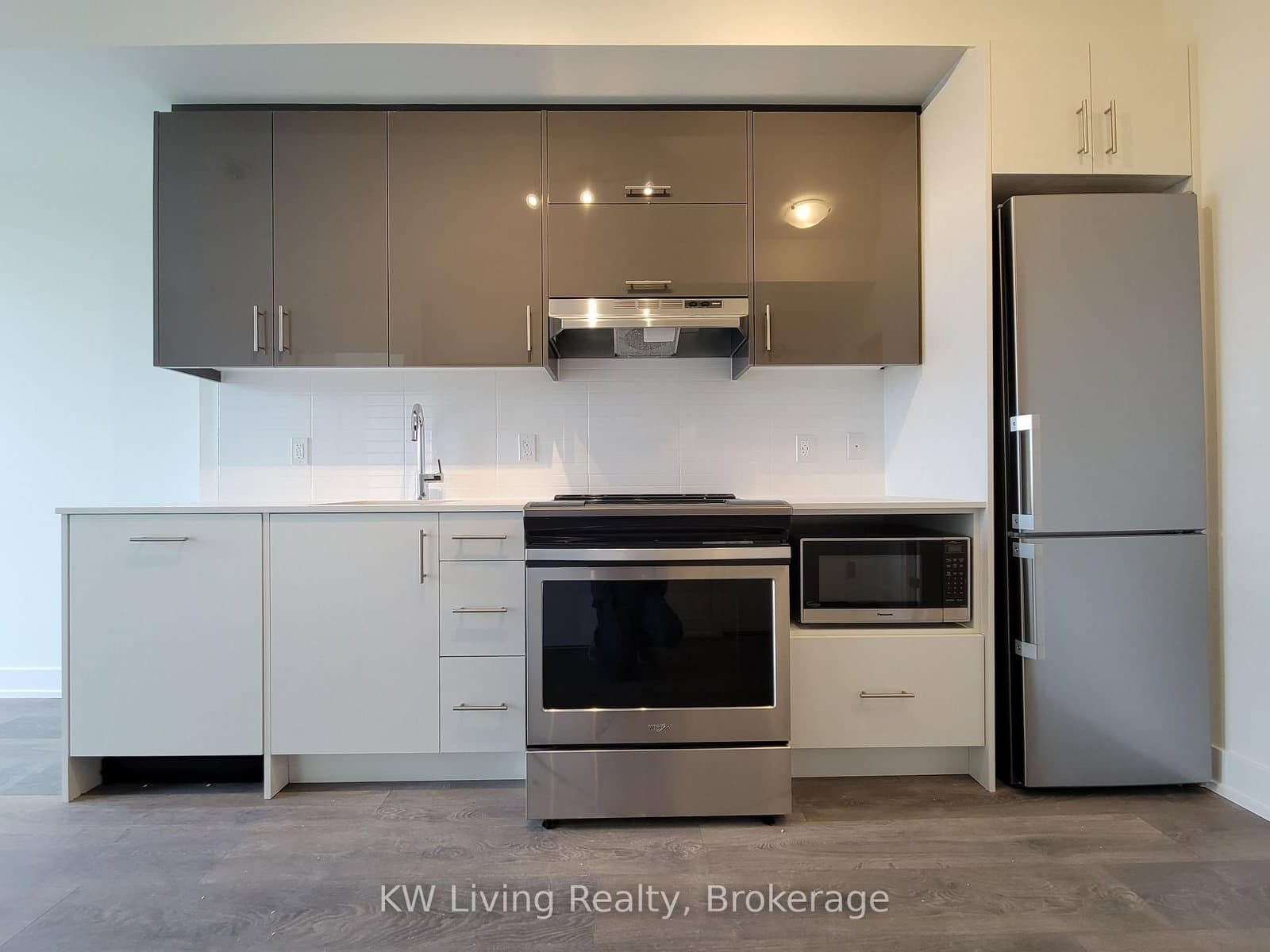 180 Fairview Mall Drive, Unit 1807 thumbnail 4